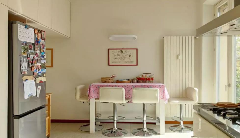 Stanza Nr 2 In Zona Solari In Appartamento Incantevole Milano Esterno foto